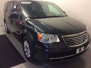 Used 2014 Chrysler Town & Country Touring in Cherry Valley, Illinois