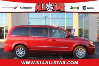 Used 2016 Chrysler Town & Country Touring in Bridgeton, Missouri