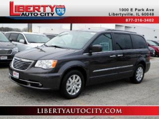 Used 2016 Chrysler Town & Country Touring in Libertyville, Illinois