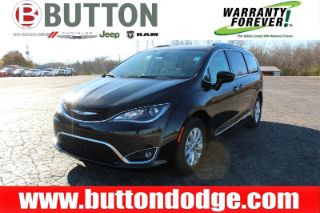 Used 2018 Chrysler Pacifica Touring-L in Kokomo, Indiana