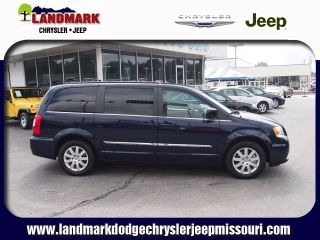 Used 2014 Chrysler Town & Country Touring in Independence, Missouri