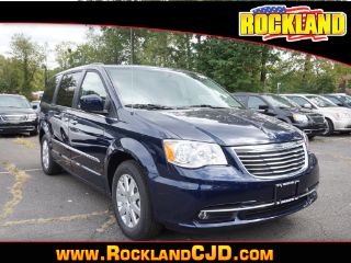 Used 2016 Chrysler Town & Country Touring in Nanuet, New York