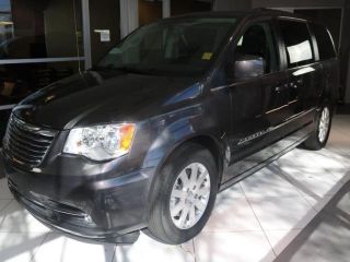 Used 2016 Chrysler Town & Country Touring in Scottsdale, Arizona