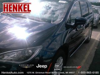 Used 2017 Chrysler Pacifica Touring-L in Battle Creek, Michigan