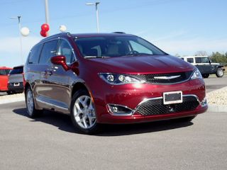 Used 2018 Chrysler Pacifica Touring-L in Staunton, Illinois