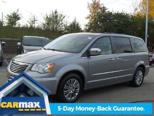 Used 2013 Chrysler Town & Country Touring in Cincinnati, Ohio