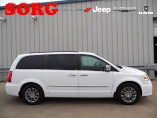 Used 2014 Chrysler Town & Country Touring in Goshen, Indiana