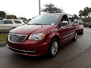 Used 2015 Chrysler Town & Country Touring in West Palm Beach, Florida