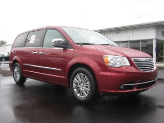 Used 2016 Chrysler Town & Country Touring in Upper Sandusky, Ohio