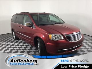 Used 2016 Chrysler Town & Country Touring in Taylor, Michigan