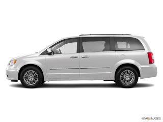 Used 2016 Chrysler Town & Country Touring in Patchogue, New York