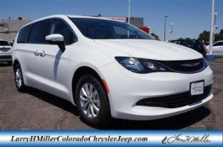 Used 2017 Chrysler Pacifica Touring in Aurora, Colorado