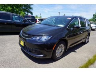 Used 2017 Chrysler Pacifica Touring in East Brunswick, New Jersey
