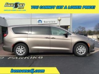 Used 2017 Chrysler Pacifica Touring in Greer, South Carolina