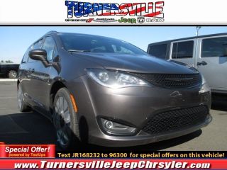 Used 2018 Chrysler Pacifica Touring-L in Sicklerville, New Jersey