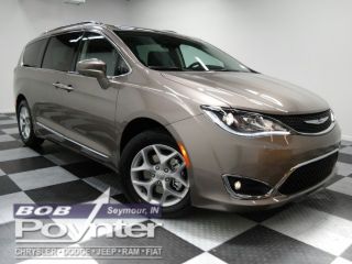 Used 2018 Chrysler Pacifica Touring-L in Seymour, Indiana