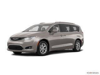 Used 2018 Chrysler Pacifica Touring-L in Warsaw, Indiana