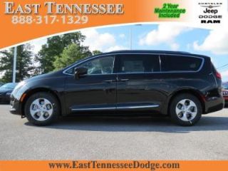 Used 2017 Chrysler Pacifica Touring-L Plus in Crossville, Tennessee