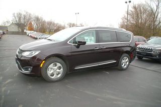 Used 2017 Chrysler Pacifica Touring-L Plus in Mount Sterling, Ohio