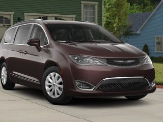Used 2018 Chrysler Pacifica Touring-L in Fremont, Nebraska