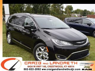 Used 2018 Chrysler Pacifica Touring-L in Crestwood, Kentucky