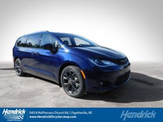 Used 2018 Chrysler Pacifica Touring-L in Fayetteville, North Carolina