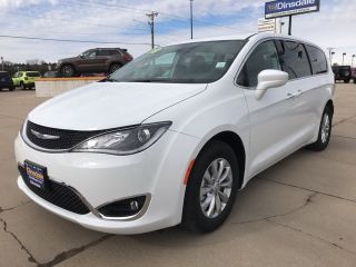Used 2018 Chrysler Pacifica Touring in Hastings, Nebraska