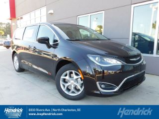 Used 2018 Chrysler Pacifica Touring in North Charleston, South Carolina
