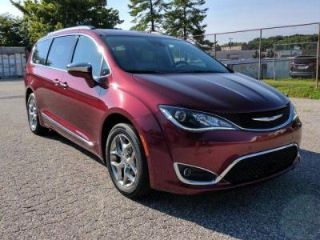 Used 2017 Chrysler Pacifica Limited in Baltimore, Maryland