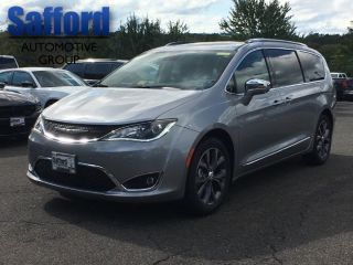 Used 2018 Chrysler Pacifica Limited in Warrenton, Virginia