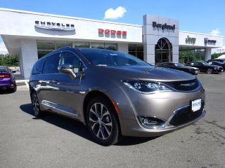 Used 2017 Chrysler Pacifica Limited in Roanoke, Virginia