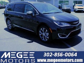 Used 2017 Chrysler Pacifica Limited in Georgetown, Delaware