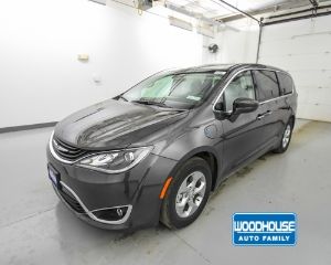Used 2018 Chrysler Pacifica Touring in Blair, Nebraska