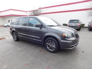 Used 2015 Chrysler Town & Country S in Salinas, California