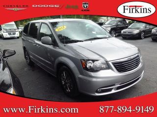 Used 2015 Chrysler Town & Country S in Bradenton, Florida