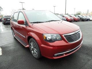 Used 2016 Chrysler Town & Country S in Mccomb, Mississippi