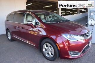 Used 2017 Chrysler Pacifica Platinum in Colorado Springs, Colorado