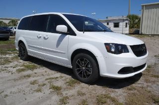 Used 2017 Dodge Grand Caravan SE in Melbourne, Florida