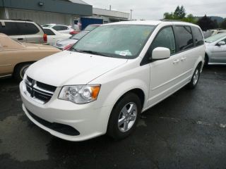 Used 2013 Dodge Grand Caravan SXT in Gladstone, Oregon