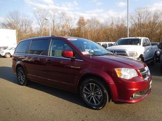 Used 2017 Dodge Grand Caravan SXT in Rockaway, New Jersey