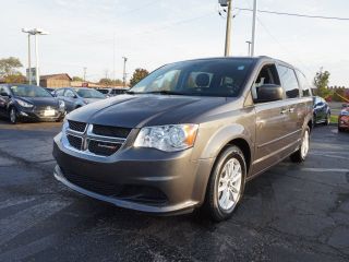 Used 2016 Dodge Grand Caravan SXT in Countryside, Illinois