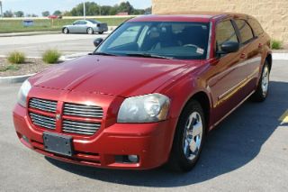 Used 2007 Dodge Magnum SXT in Wentzville, Missouri