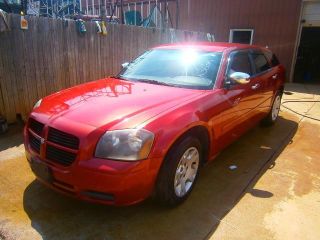 Used 2005 Dodge Magnum SE in Bedford, Virginia