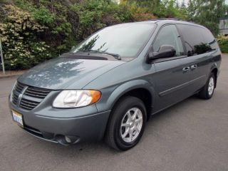 Used 2005 Dodge Grand Caravan SXT in Shoreline, Washington