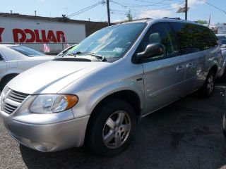 Used 2006 Dodge Grand Caravan SXT in North Plainfield, New Jersey