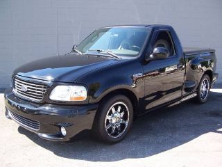 Used 2004 Ford F-150 Lightning in Townsend, Delaware