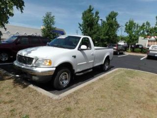 Used 2000 Ford F-150 XLT in Manchester, Connecticut