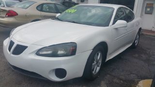 Used 2008 Pontiac Grand Prix Base in Lansing, Michigan