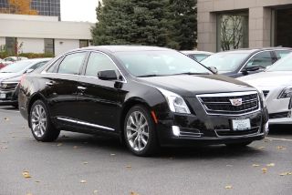 Used 2017 Cadillac XTS Premium in Schaumburg, Illinois