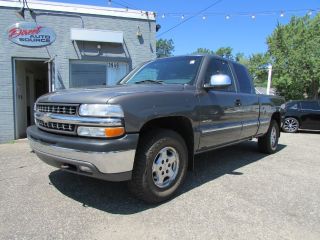 Used 2002 Chevrolet Silverado 1500 LT in Grand Rapids, Michigan